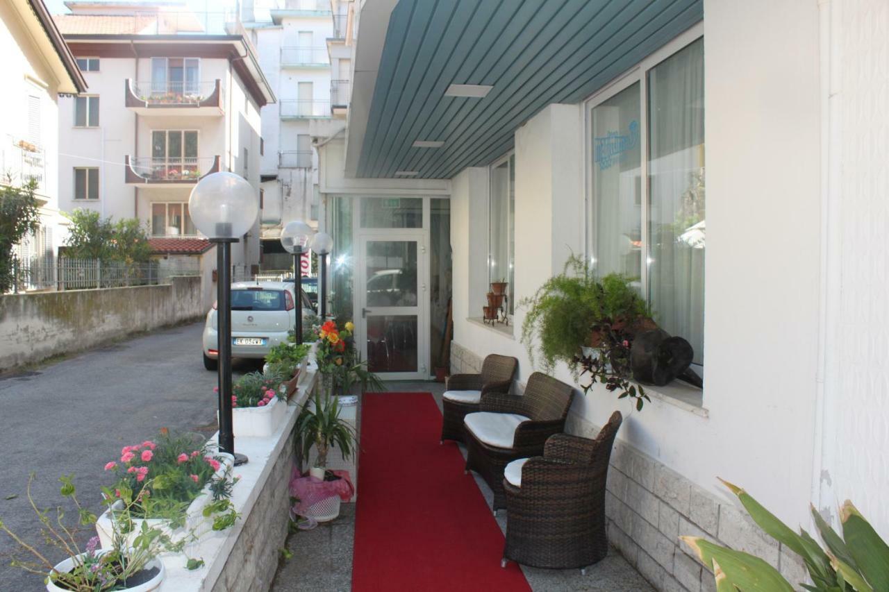 Hotel Marittima Rimini Exterior photo